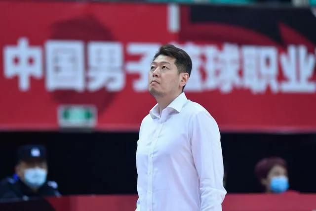 尽管，几乎没有任何证据能够证明美国人比其他国家的人做到超越自己出生的社会等级，然而，如此美国梦却像一个一直在上演的电视节目一样，不曾消失过。